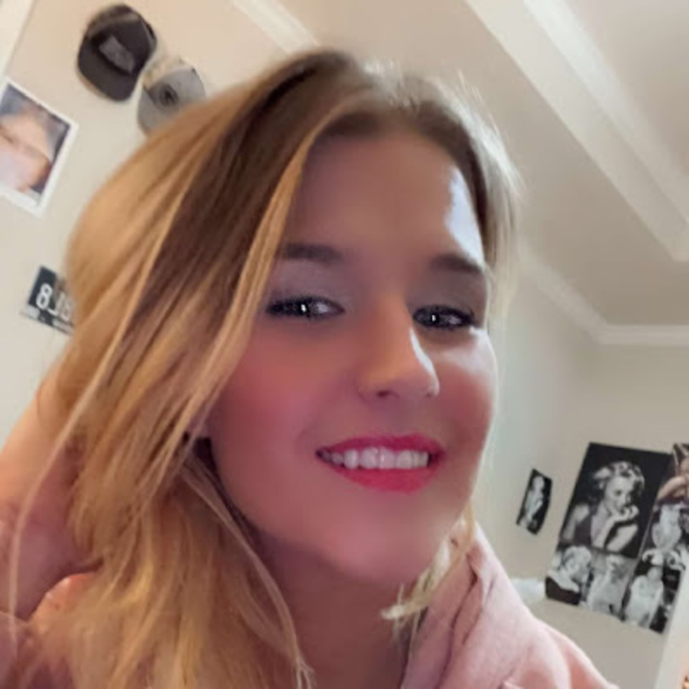 Meet your Posher, Ashley